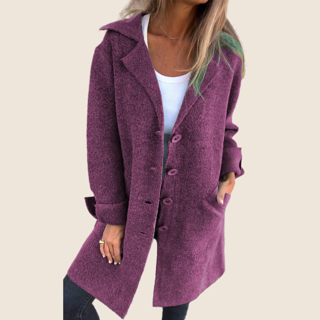 Sofia – Weiche Jacke mit Knöpfen